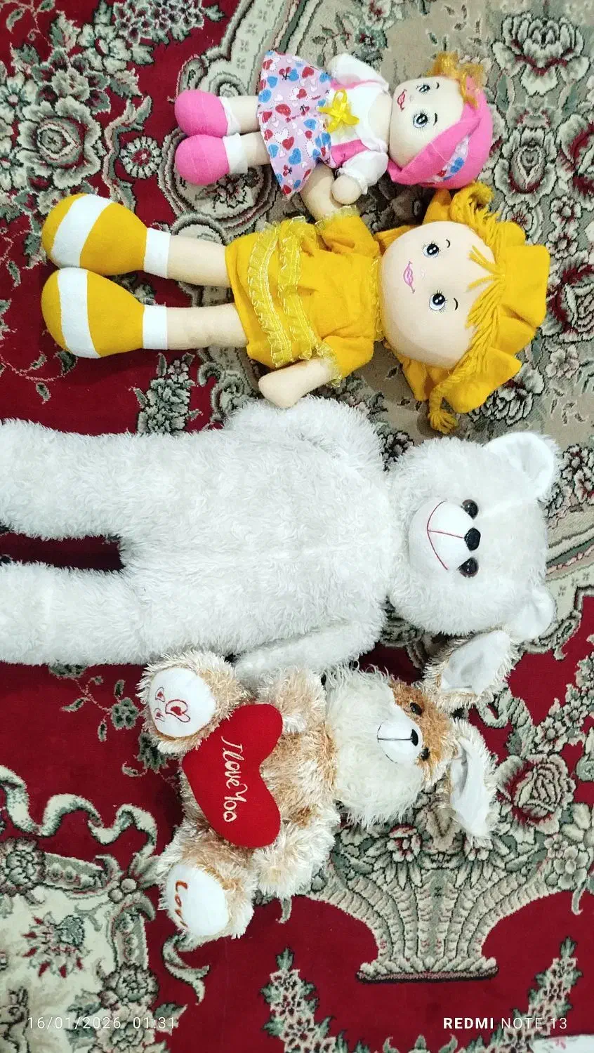 ۴ عدد عروسک|اسباب‌بازی بچه|گنبد کاووس, |دیوار