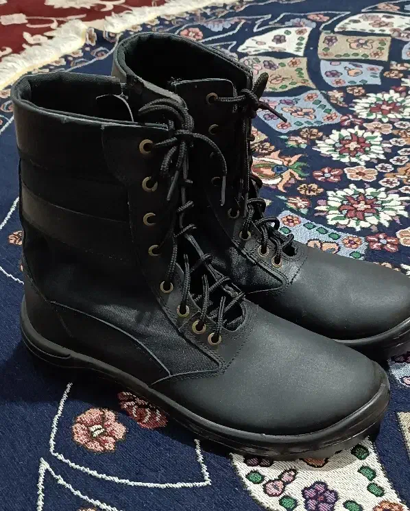 پوتین کوهنوردی وسربازی45|کیف، کفش، کمربند|ساری, |دیوار