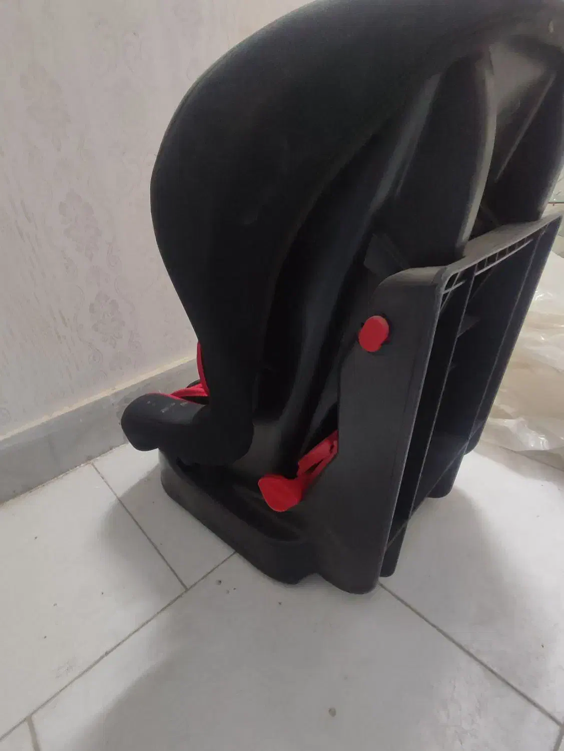 صندلی کودک|تخت و صندلی بچه|زاهدان, |دیوار