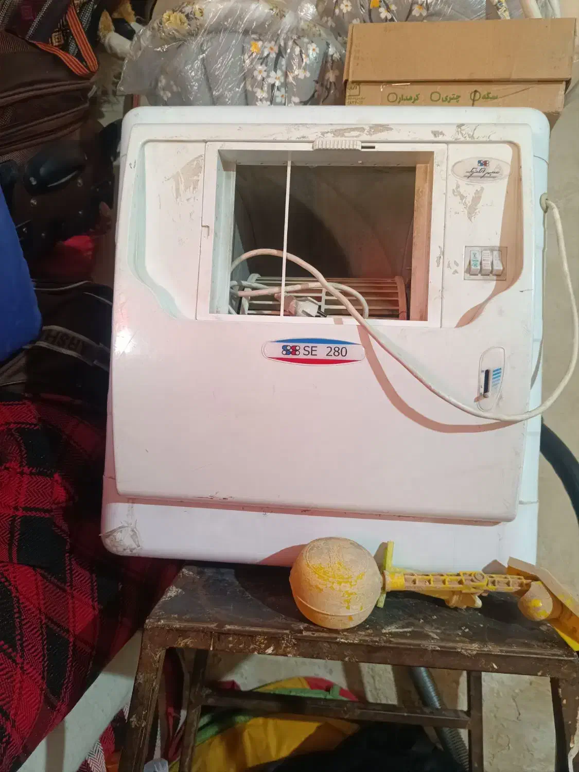 خانه واشپزخانه|میز و صندلی غذاخوری|دالاهو, |دیوار