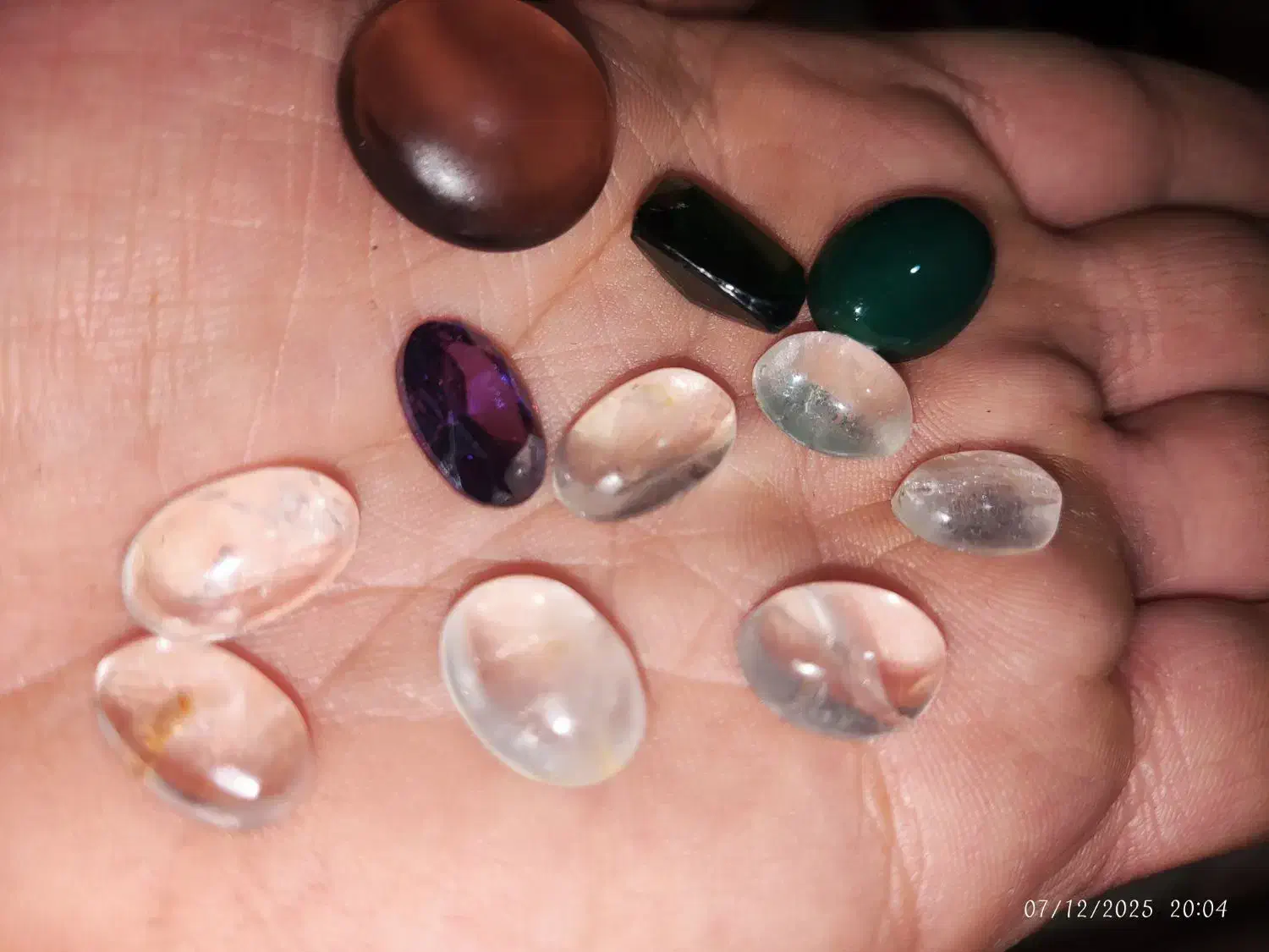 تعدادی نگین انگشتر با تعدادی تسبیح|کلکسیون اشیاء عتیقه|اراک, |دیوار