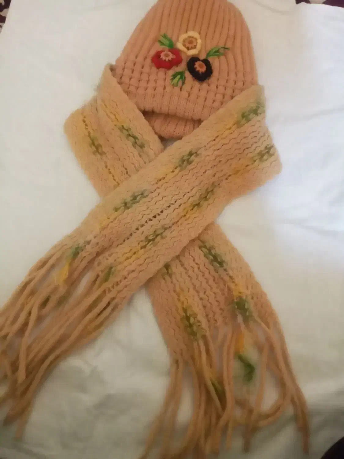 شال وکلاوکاپشن|لباس|زابل, |دیوار