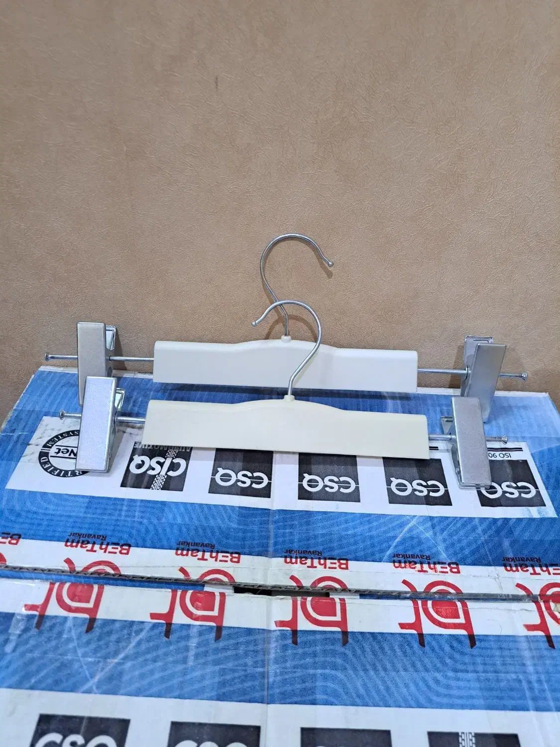 چند مدل چوب لباس - چوبکار - چوب رخت - چوب کار برند|بندرخت و رختآویز|اهواز, گلستان|دیوار