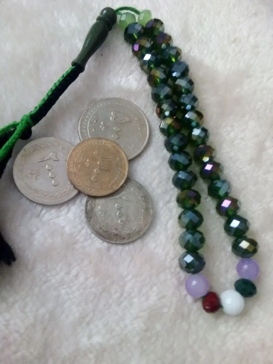 تسبیح کلکسیونی کارشده بسیار شیک قدیمی|کلکسیون اشیاء عتیقه|پرند, فاز ۵|دیوار