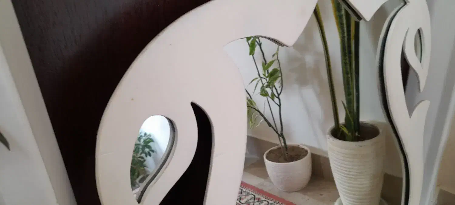 اینه|آینه|تبریز, |دیوار