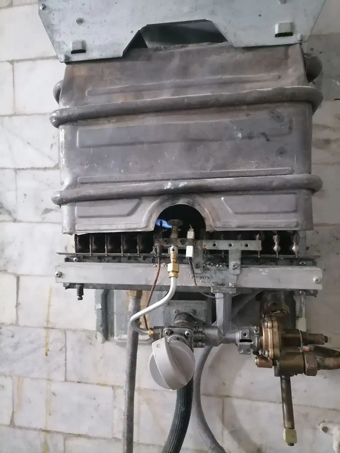 ابگرمکن دیواری بوتان 3115|آبگرمکن، پکیج، شوفاژ|مشهد, شهید قربانی|دیوار