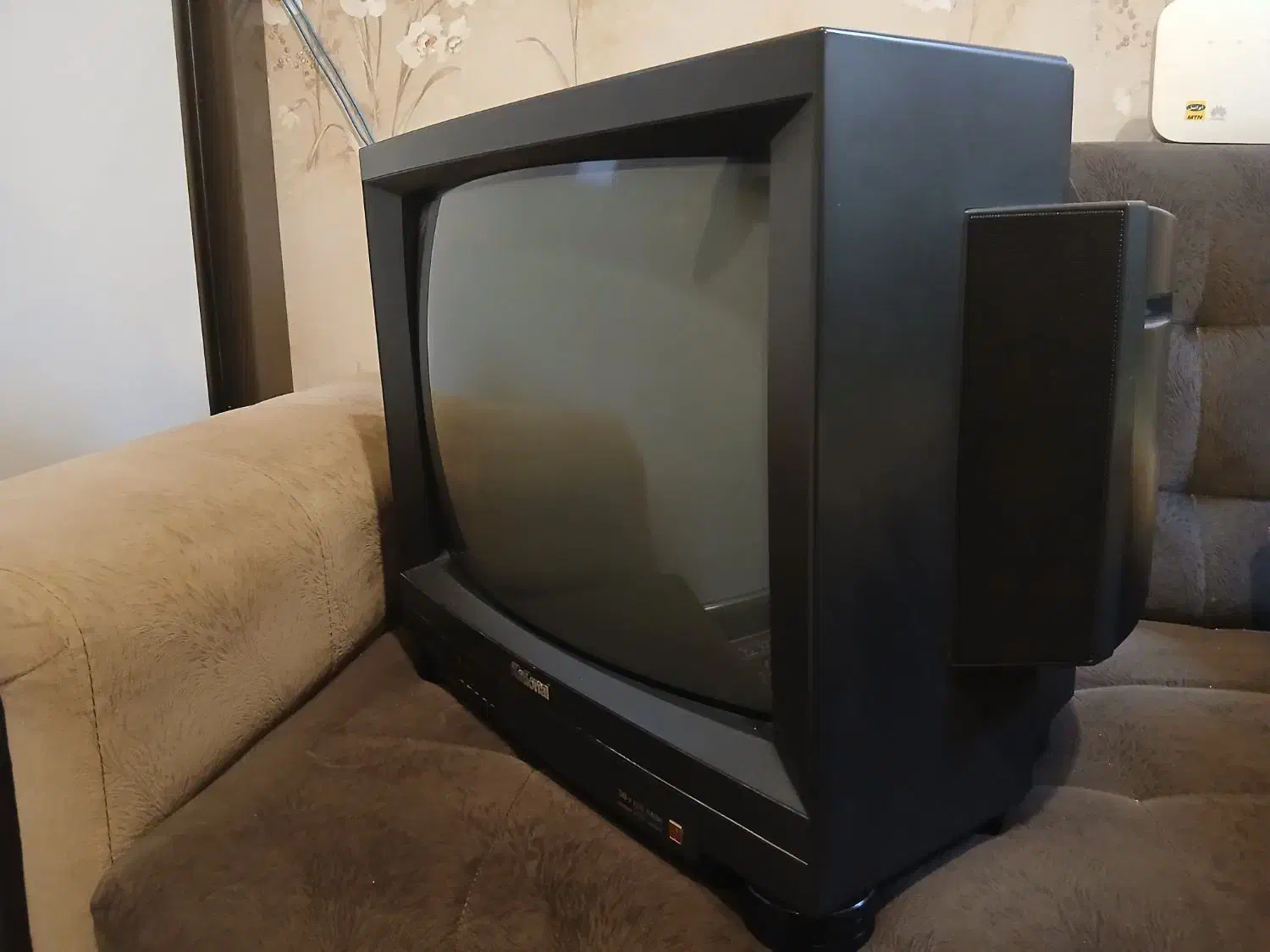 لپ تاپ hp ، مانیتور ، تلوزیون قدیمی|رایانه همراه|تبریز, |دیوار