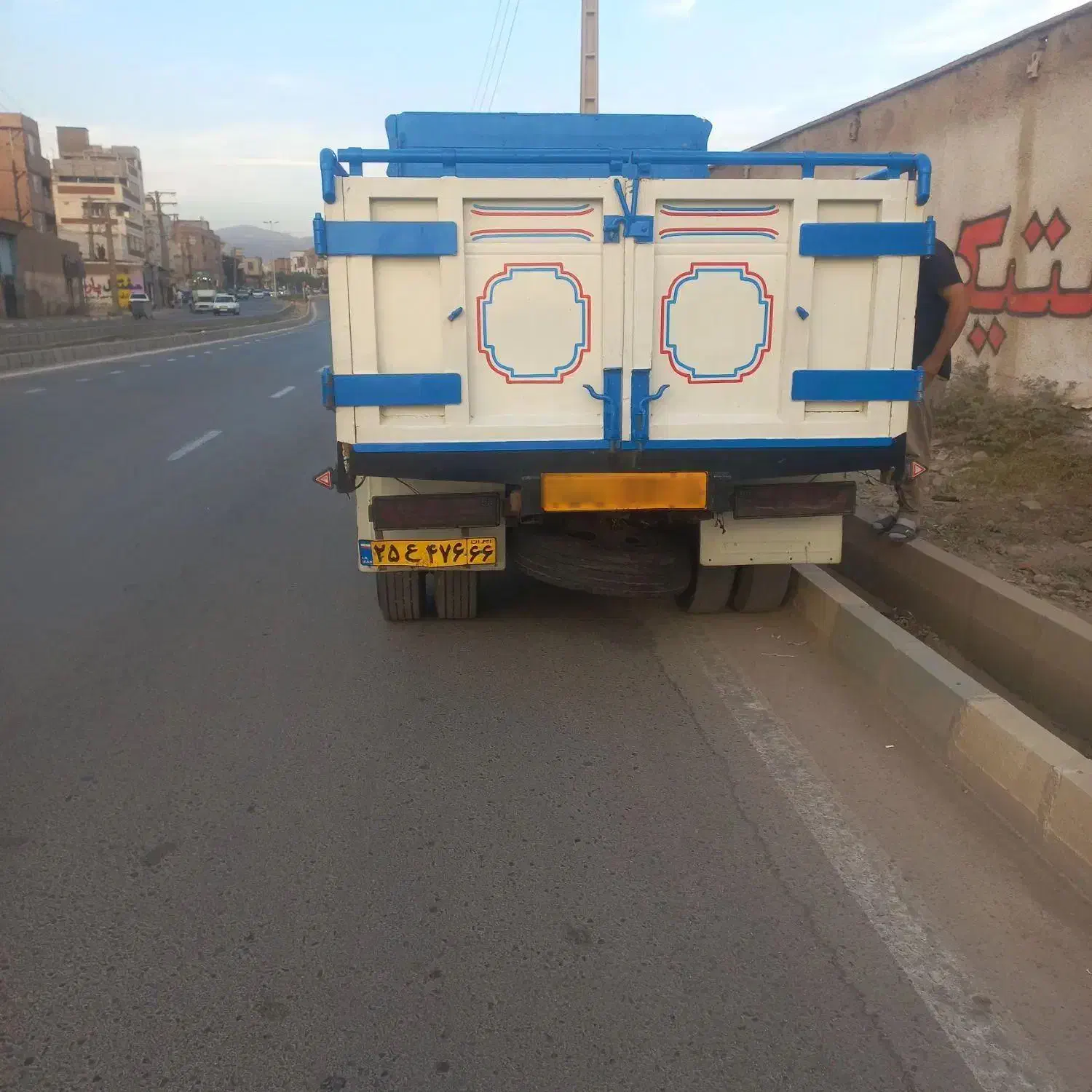 اسزو ۵ و ۲۰۰ مدل ۸۸|خودرو سنگین|خاوران, |دیوار