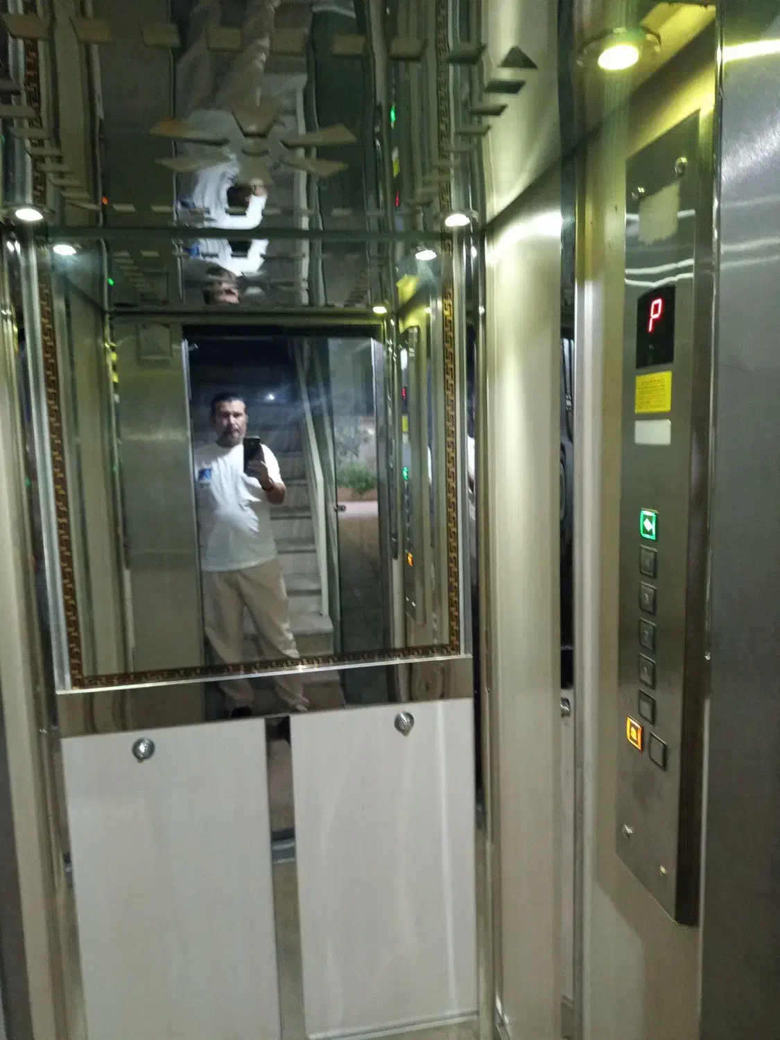 53متر آسانسوردار تک واحدی خوش نقشه دوماه نور/کمیل|فروش آپارتمان|تهران, جی|دیوار