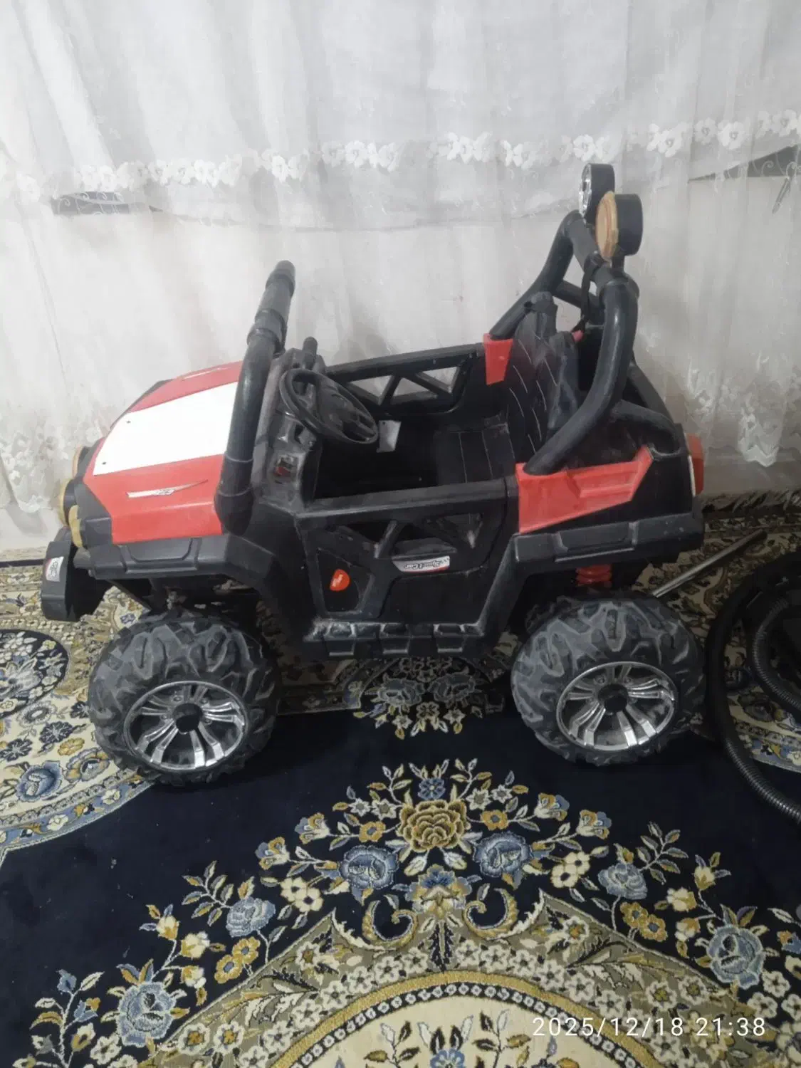 ماشین شارژی بزرگ|اسباب‌بازی بچه|تربت‌حیدریه, رباط سفلی|دیوار