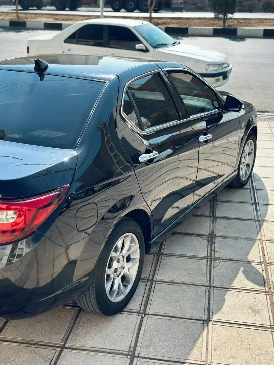 دنا پلاس اتومات ۱۴۰۱|خودرو سواری و وانت|شیراز, فرگاز|دیوار