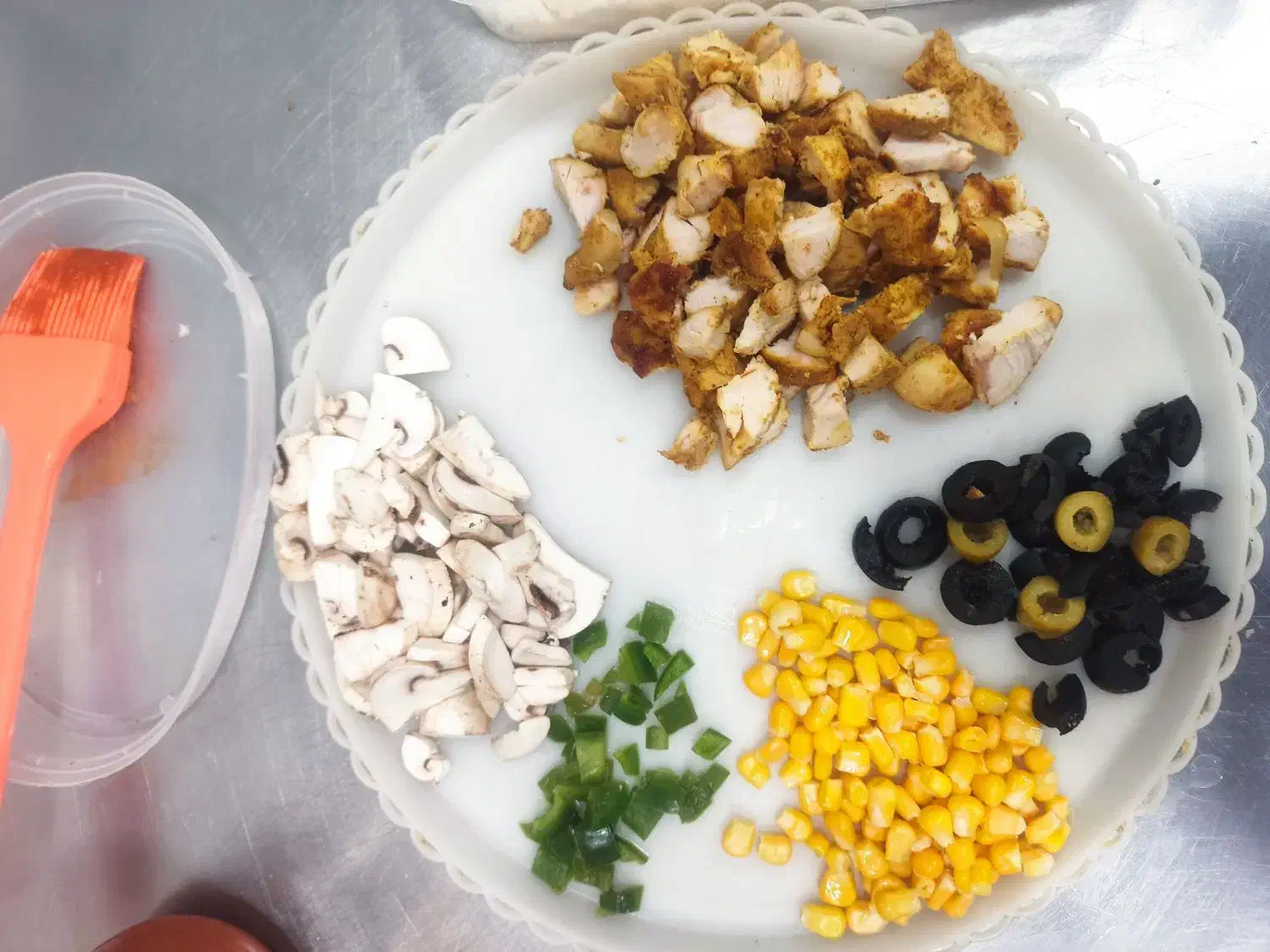 استخدام صندوقدار و آشپز خانم برای فست فود|استخدام خدمات فروشگاه و رستوران|اهواز, بهارستان|دیوار