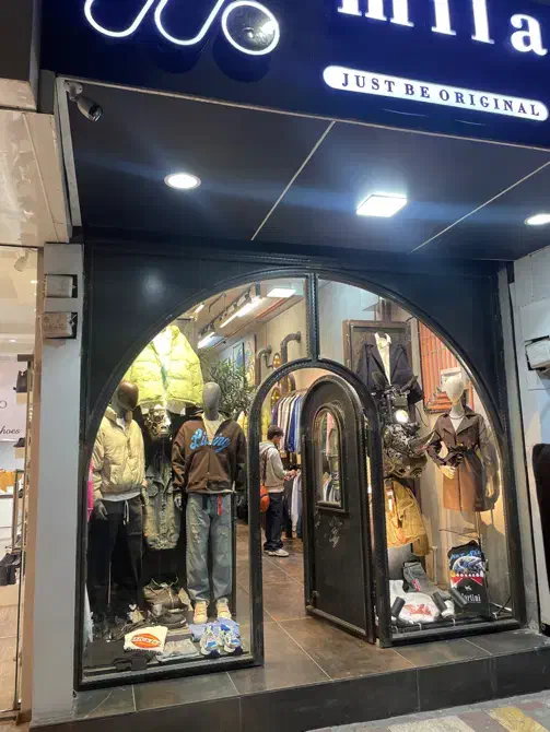 به یک فروشنده ساده و موجه اقا نیازمندیم|استخدام خدمات فروشگاه و رستوران|قزوین, |دیوار