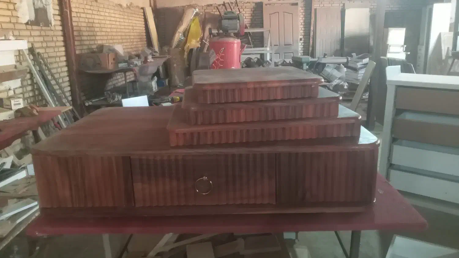 جلو مبلی و ۳ عدد عسلی|مبلمان خانگی و میز عسلی|بهارستان, |دیوار