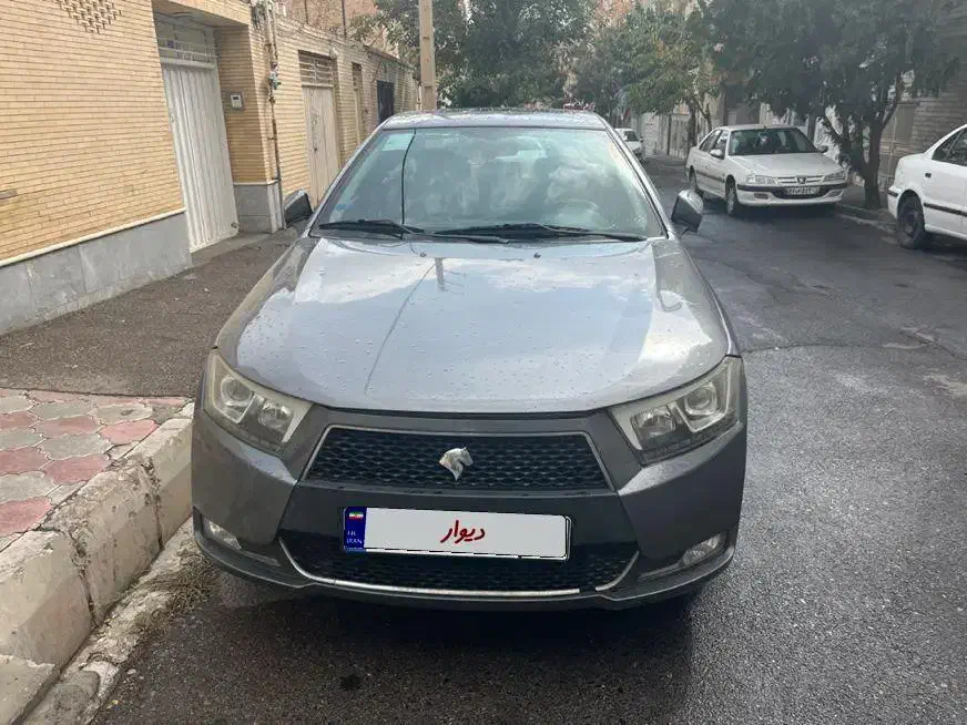 دنا پلاس سانروف دار بدون رنگ ۱۳۹۷|خودرو سواری و وانت|تبریز, |دیوار