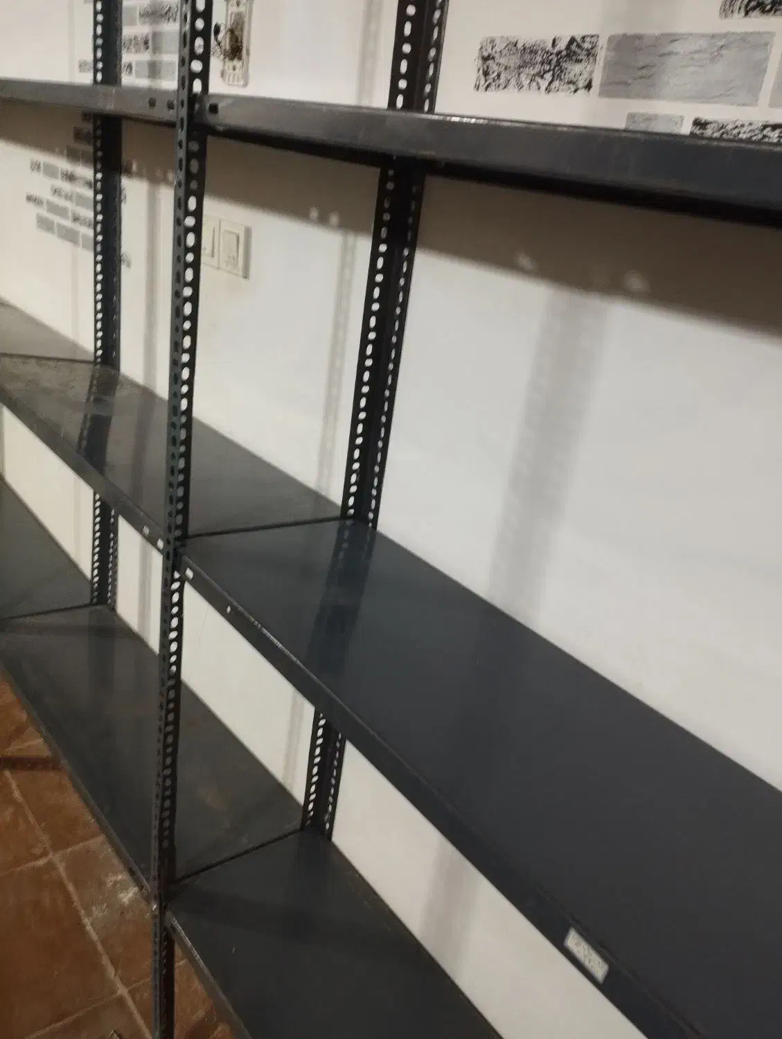 قفسه دست دو همراه با پایه و پیچ و مهره|فروشگاه و مغازه|سنندج, |دیوار