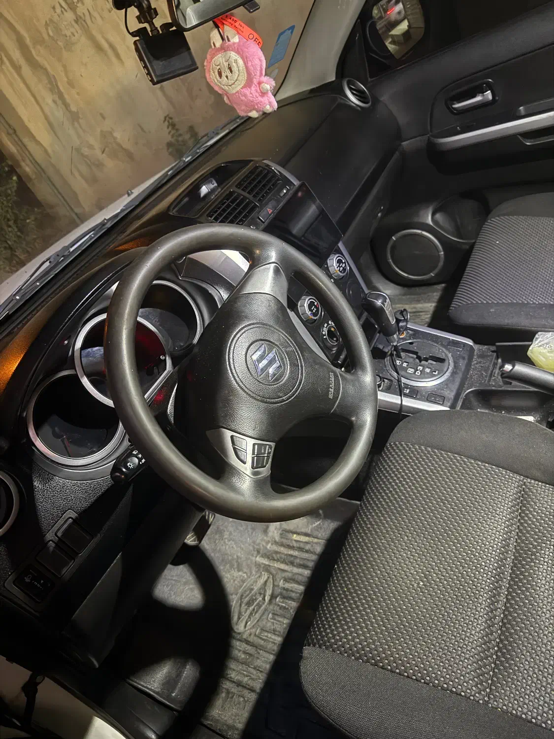 سوزوکی ویتارا ۲۰۰۰ سی سی اتومات|خودرو سواری و وانت|تهران, دکتر هوشیار|دیوار