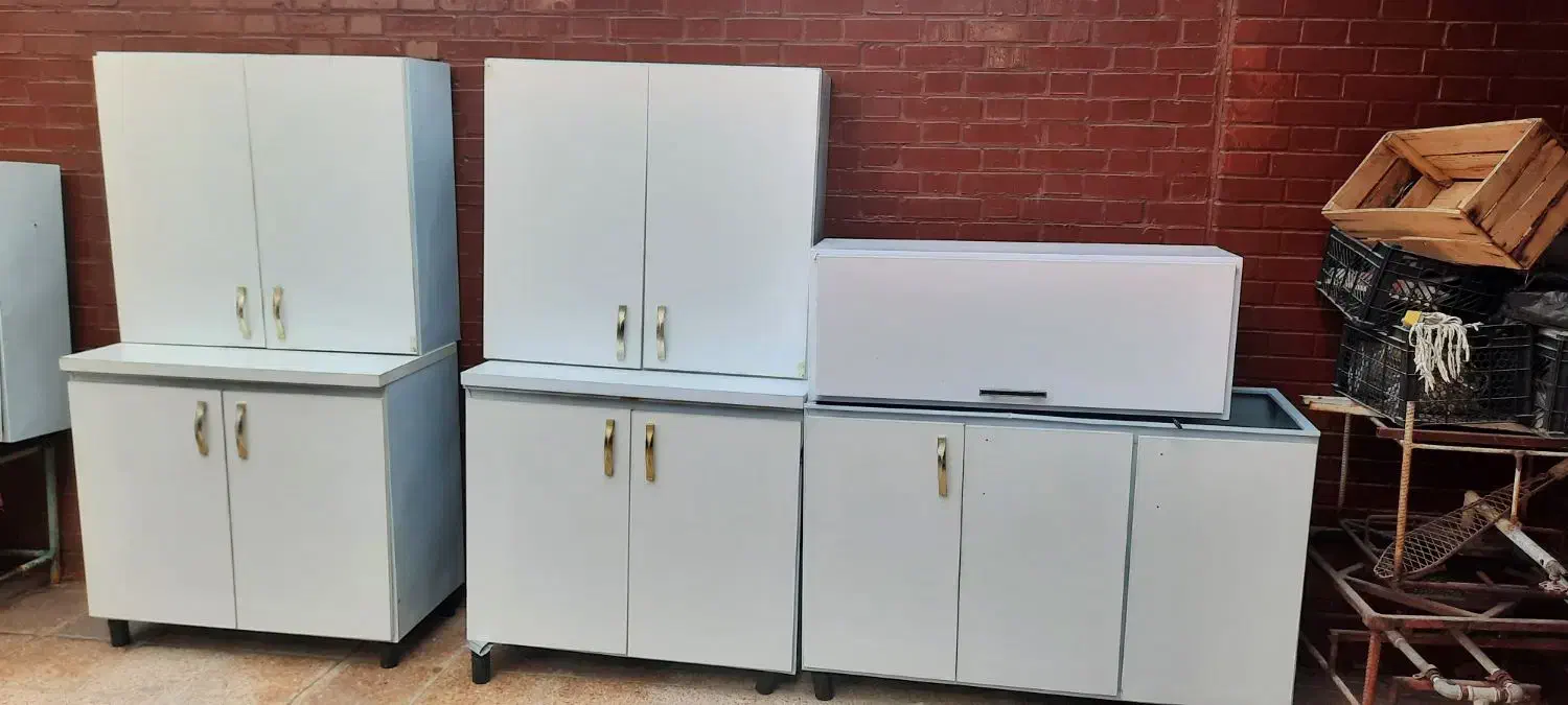 کابینت ۳/۵متری فلزی در چوب ۳ ماه کار کرده|مصالح و تجهیزات ساختمان|امیدیه, |دیوار