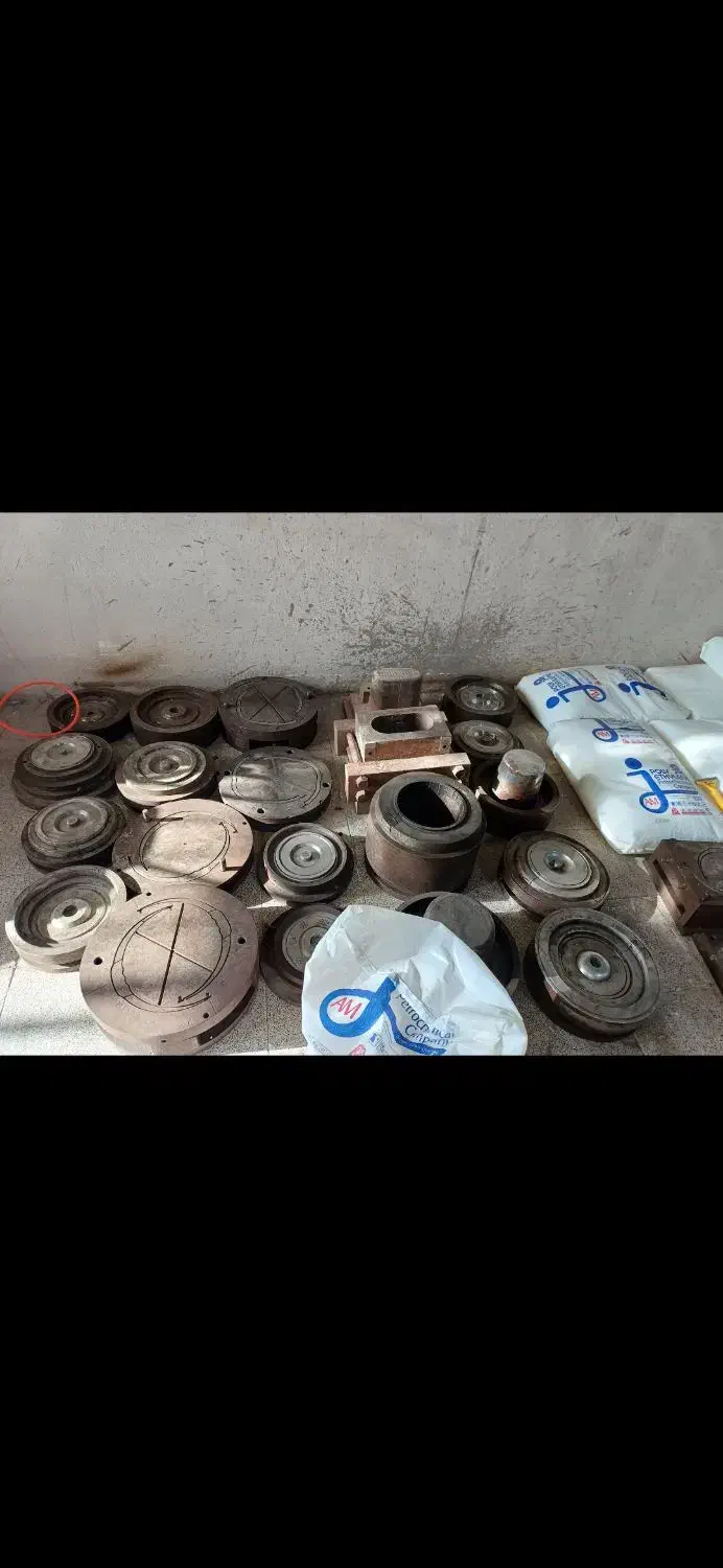 قالب دستگاه تزریق پلاستیک|ماشین‌آلات صنعتی|مشهد, شایه|دیوار