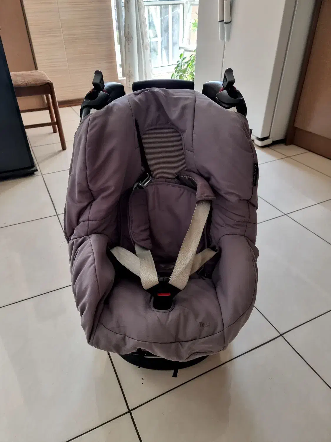 صندلی کودک خودرو Maxi Cosi|تخت و صندلی بچه|تهران, پاسداران|دیوار