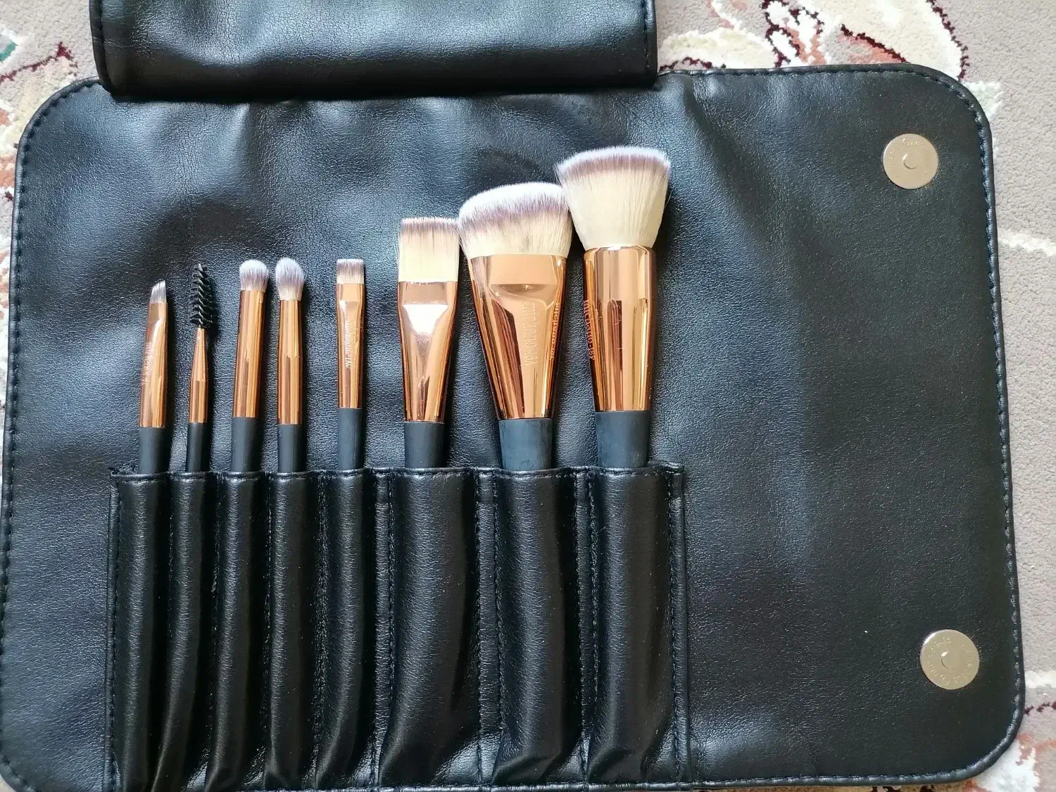 ست هشت تایی براش میچانو|آرایشی، بهداشتی، درمانی|مهریز, |دیوار