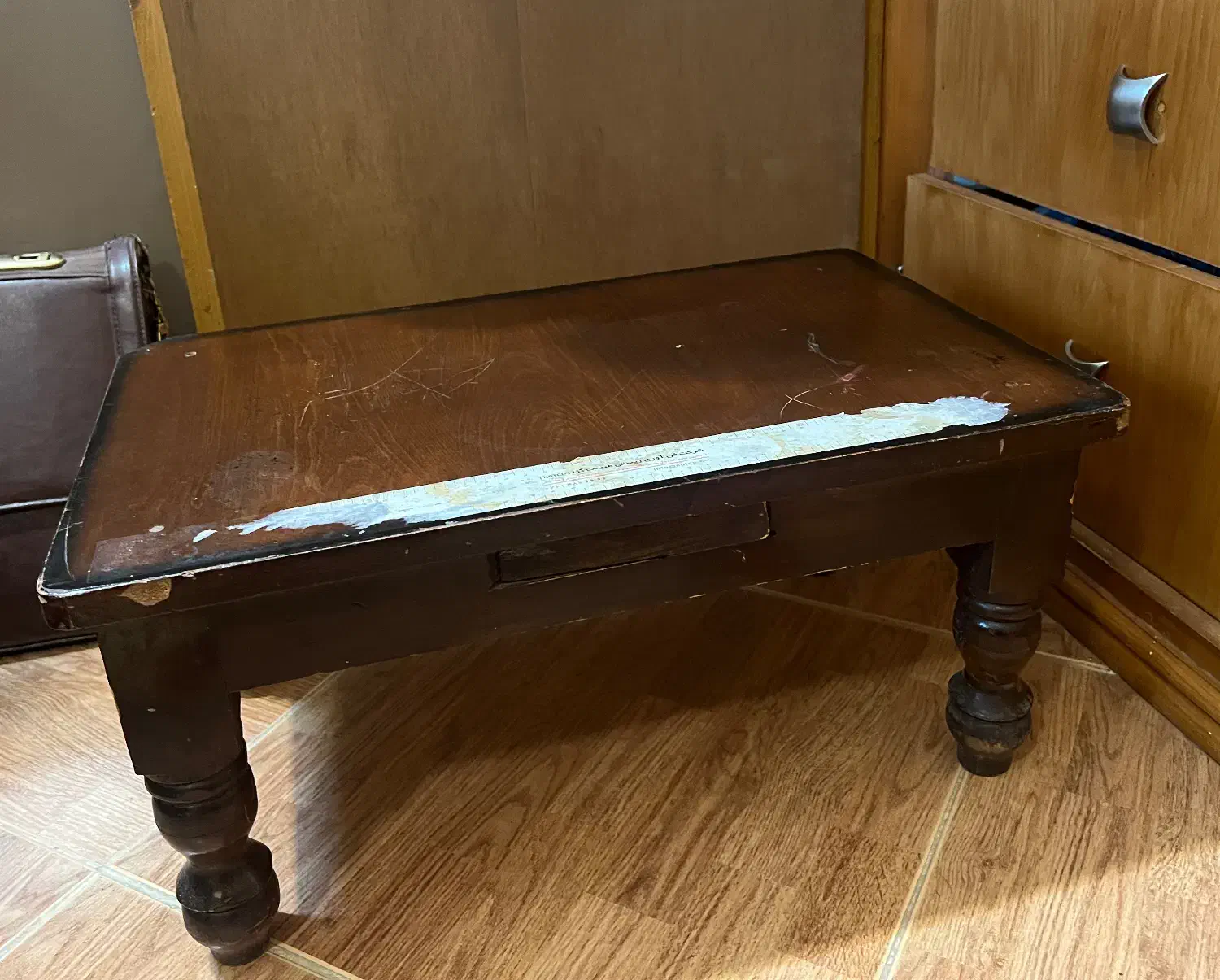 میز|میز تلفن|گنبد کاووس, |دیوار