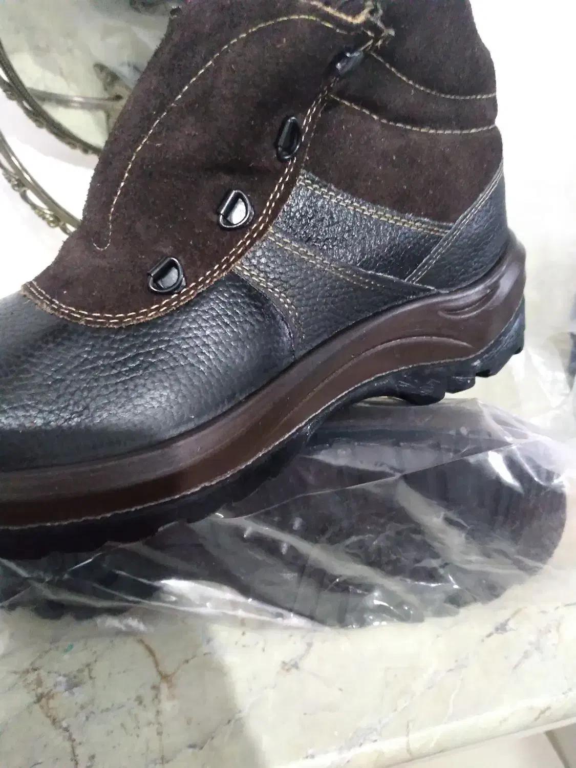 کفش کار ایمنی|کیف، کفش، کمربند|ابهر, |دیوار