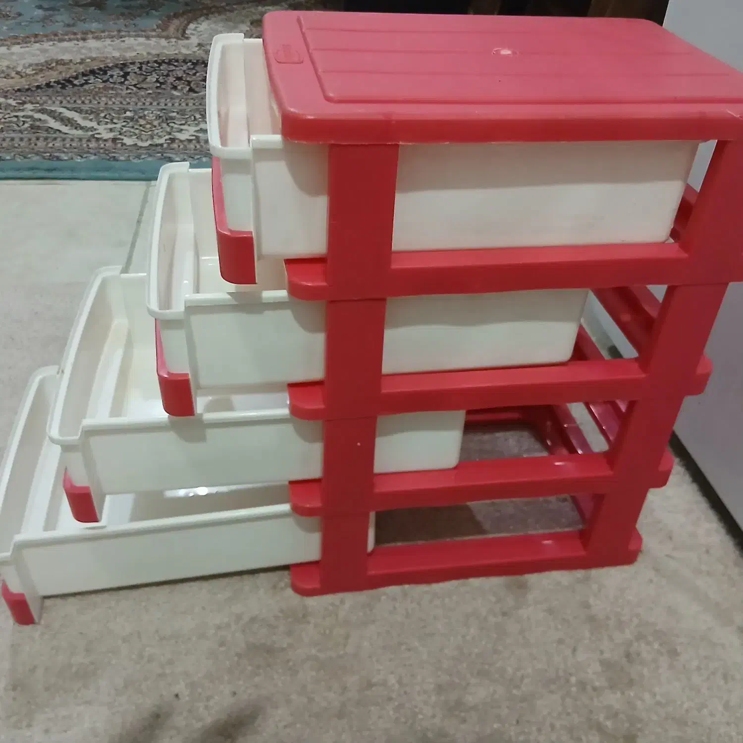 فایل کوچیک|ظروف نگهدارنده، پلاستیکی، یک‌بارمصرف|قدس, شهر‌قدس|دیوار