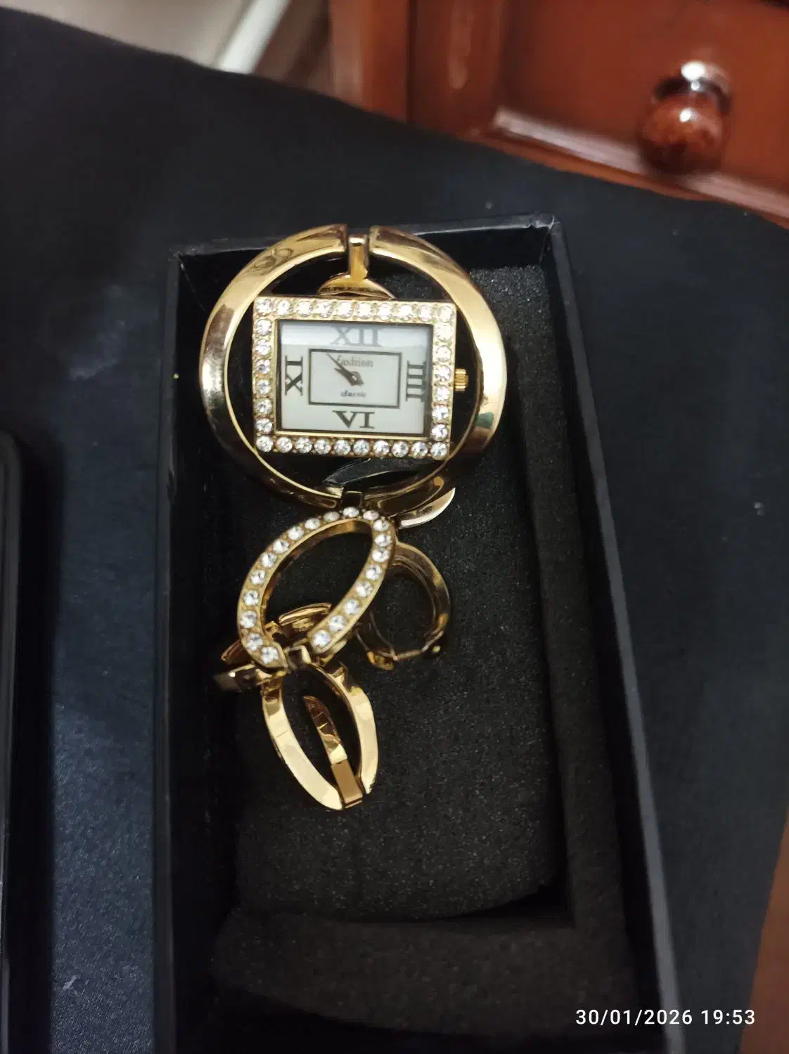 ساعت زنونه|ساعت|اندیشه, اندیشه فاز ۳|دیوار