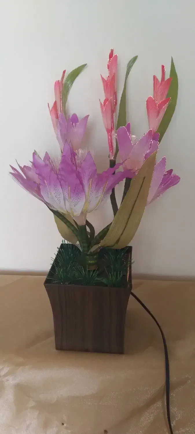 چراغ خواب طرح گلدان|چراغ خواب و آباژور|مشهد, شهرک امام هادی (شهرک غرب)|دیوار