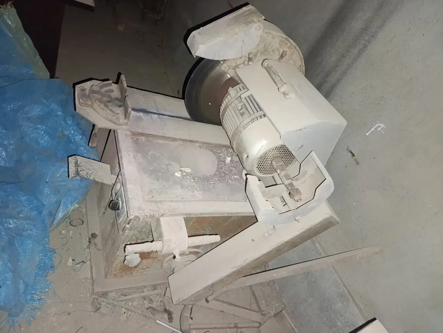 اره آتشی سه فاز و قیچی برقی میلگرد تکفاز|ماشینآلات صنعتی|یاسوج, |دیوار