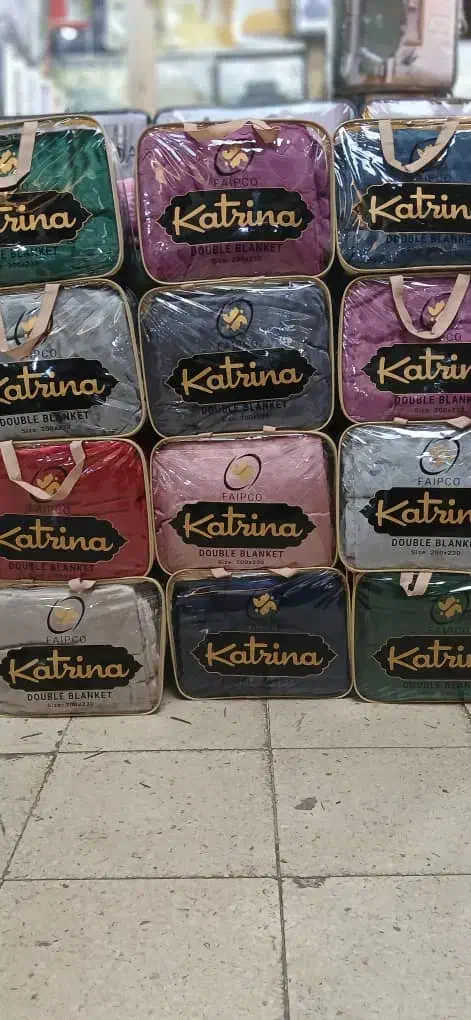 انواع پتو های مسافرتی پخش کلی و جزئی|رختخواب، بالش، پتو|قزوین, |دیوار