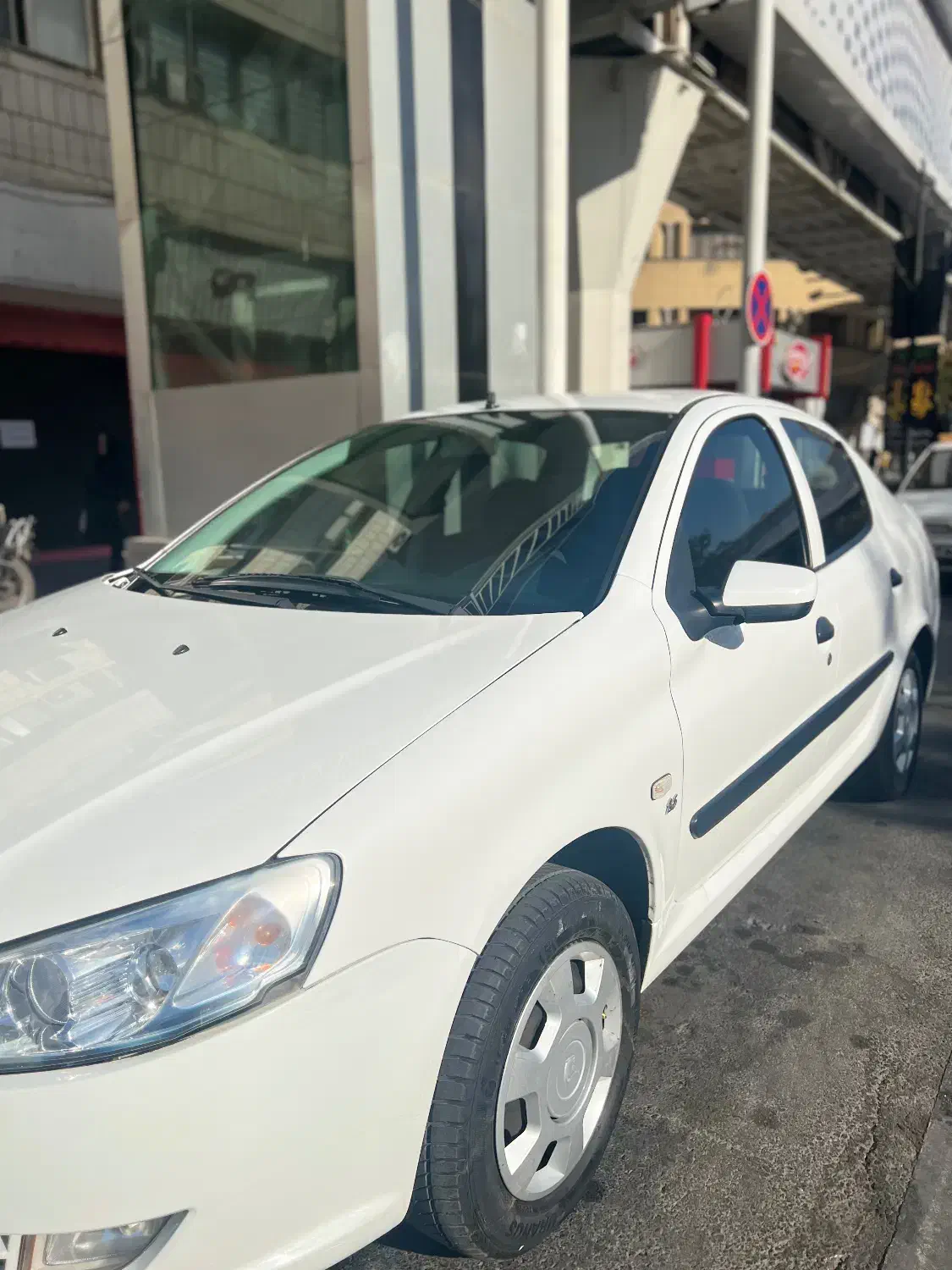 رانا ۹۷تک برگ‌سند بدون رنگ|خودرو سواری و وانت|مشهد, راهنمایی|دیوار