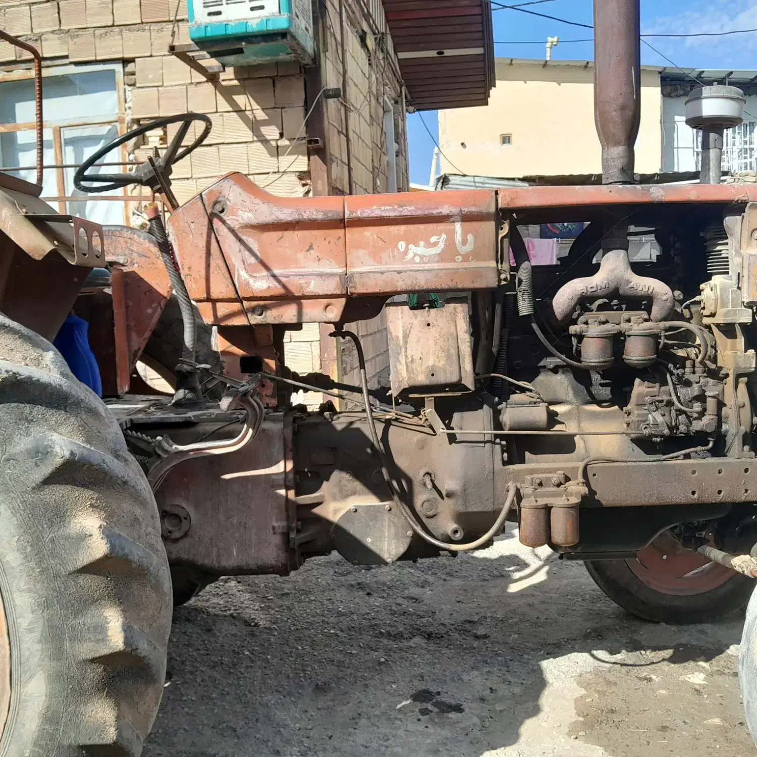 تراکتور رومانی سالم تمیز زیر کار|خودرو سنگین|شیروان (لرستان), |دیوار