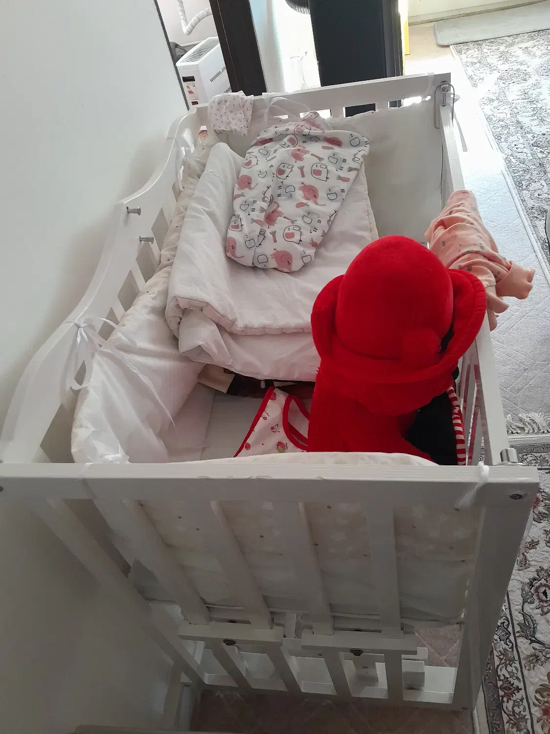 سیسمونی کودک کاملا نو و سالم|اسباب و اثاث بچه|خوی, |دیوار