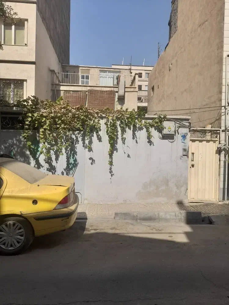ملک کلنگی سه طبقه|فروش زمین و ملک کلنگی|تهران, یاخجی آباد|دیوار