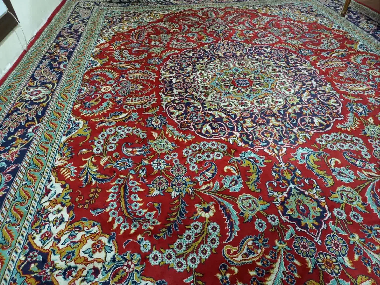 سه تخته فرش یک گل|فرش|شاندیز, |دیوار