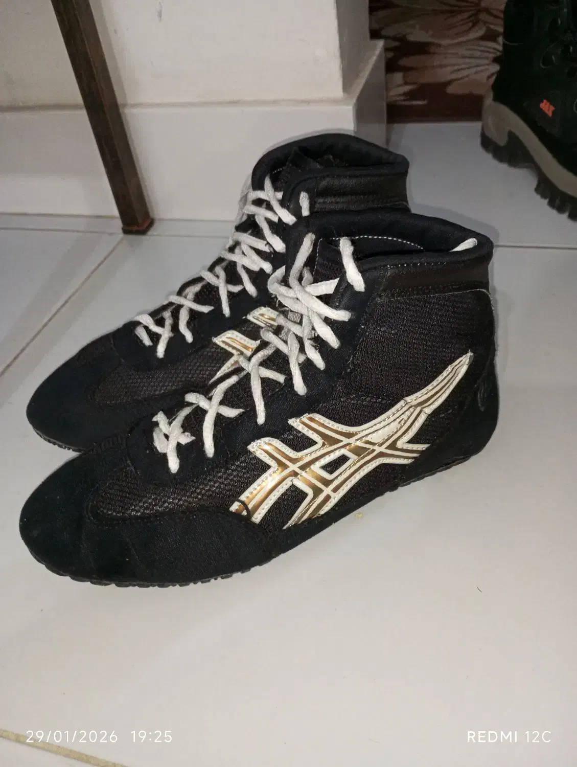 کفش نو|کیف، کفش، کمربند|قرچک, شهرک طلائیه|دیوار