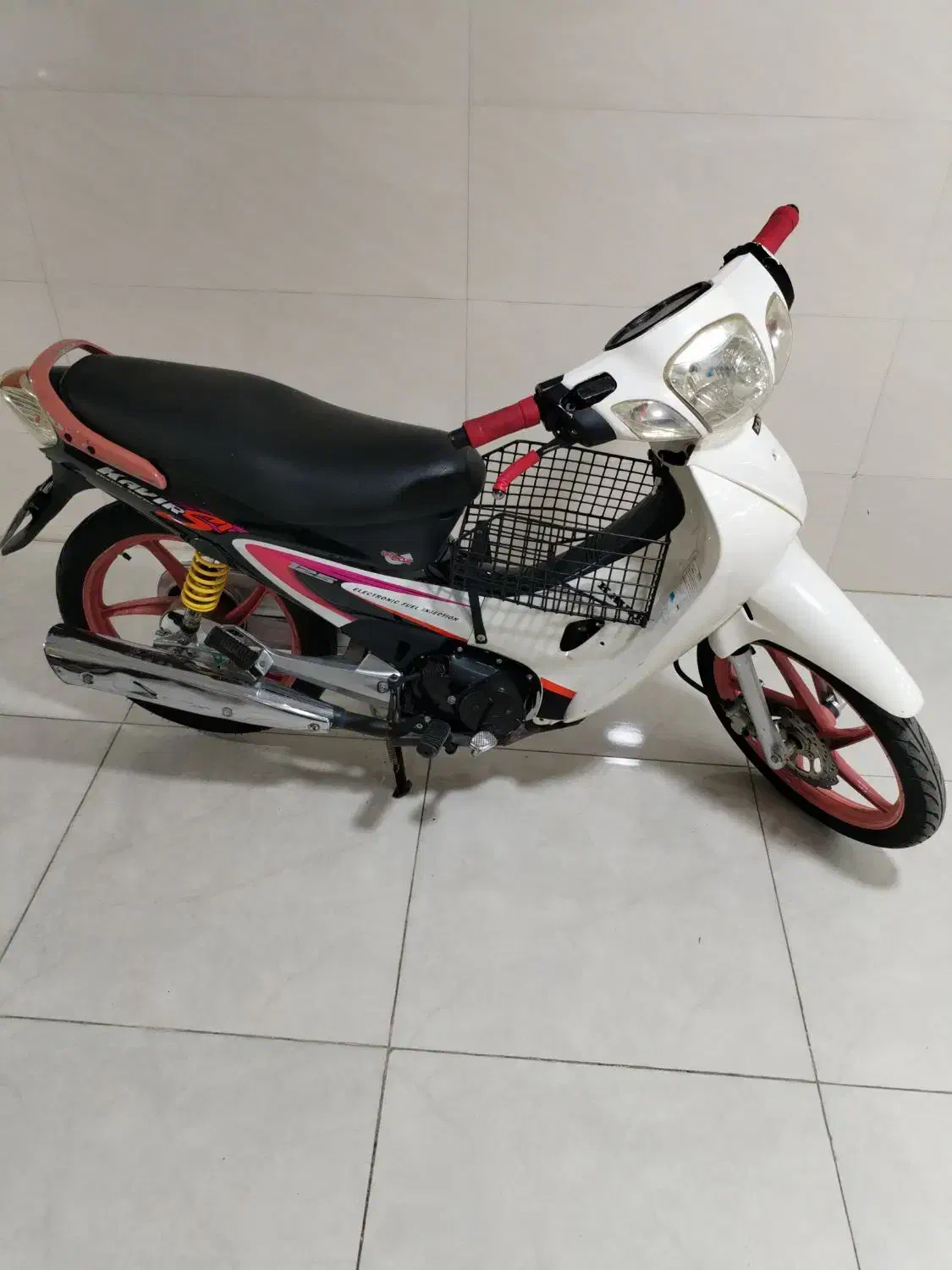 موتور ویو رادیسون125cc|موتورسیکلت|سنندج, |دیوار