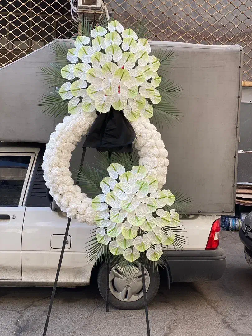 اجاره انواع تاج گل های مصنوعی ترحیم تسلیت ختم|خدمات پذیرایی، مراسم|باقرشهر, |دیوار