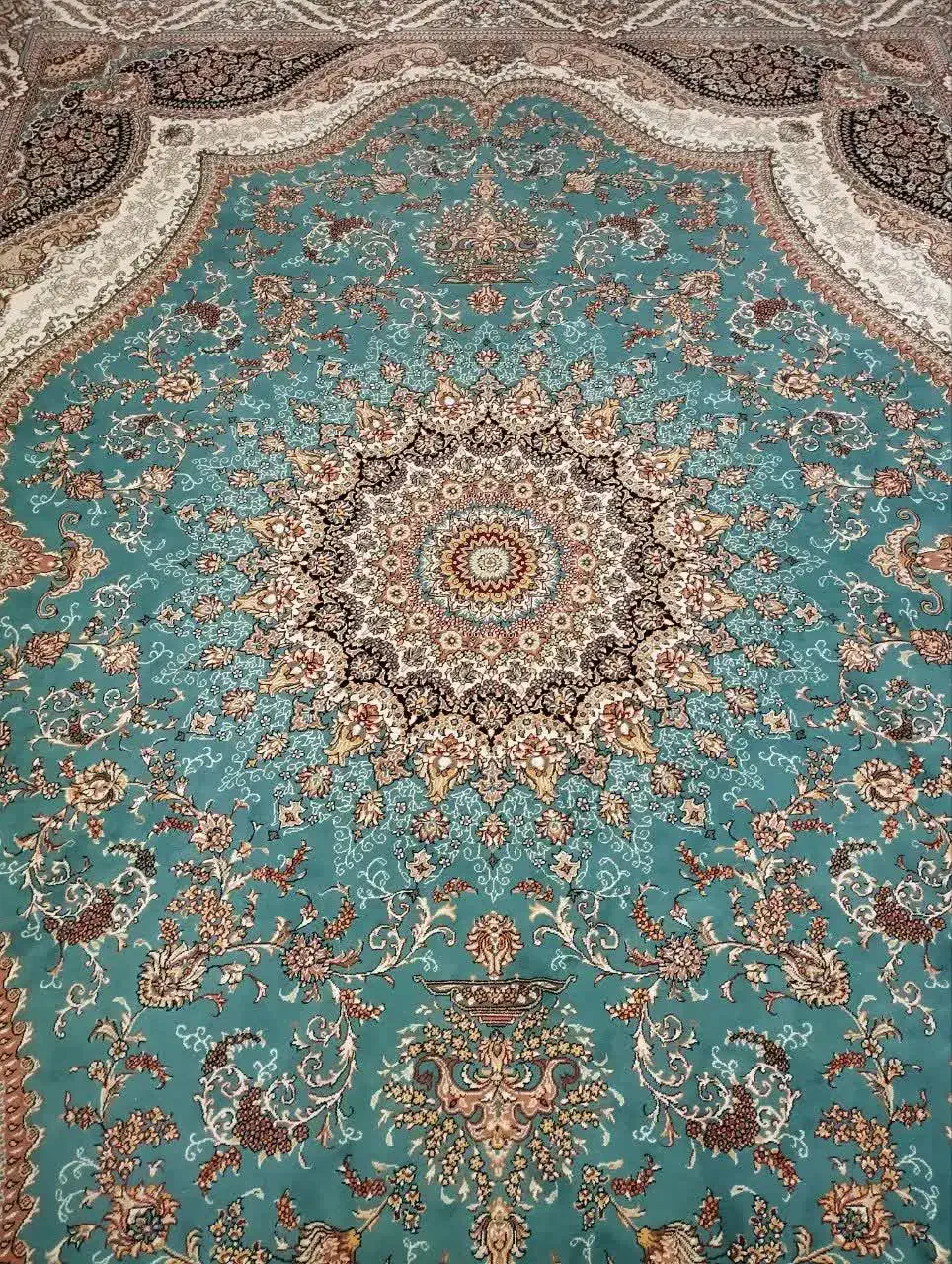 فرش|فرش|پردیس, فاز ۱۱|دیوار