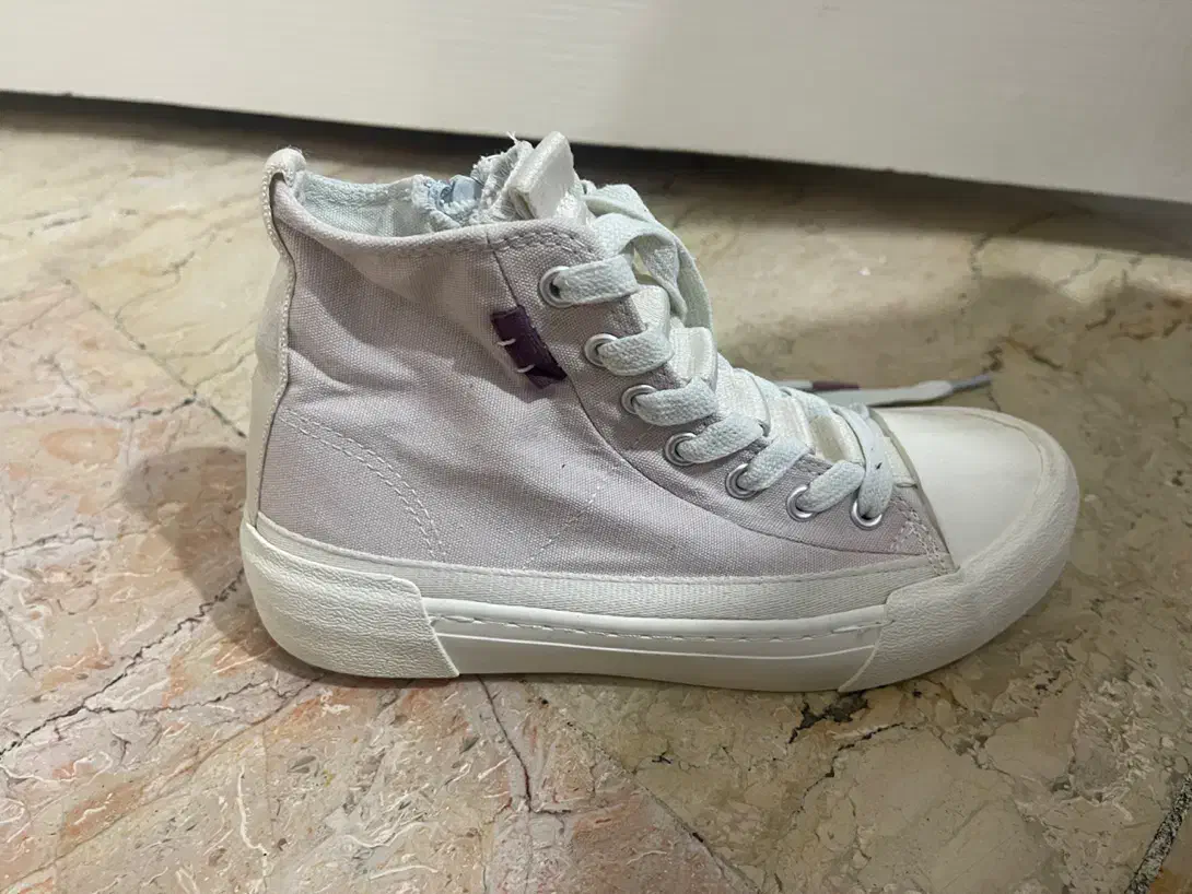 کتونی کودک زارا|کیف، کفش، کمربند|تهران, مرزداران|دیوار