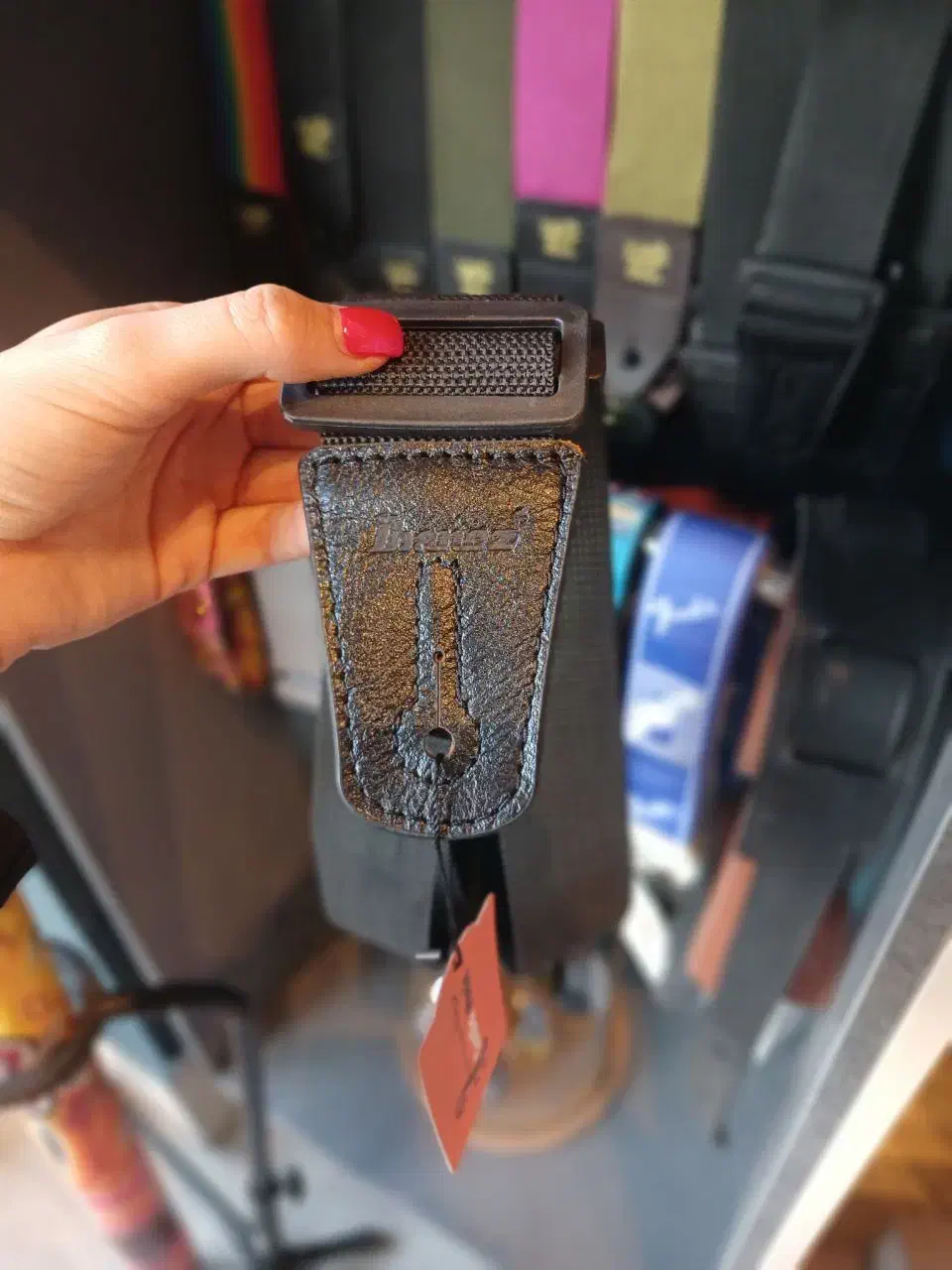 استرپ گیتار ibanez|گیتار، بیس، امپلیفایر|قزوین, |دیوار