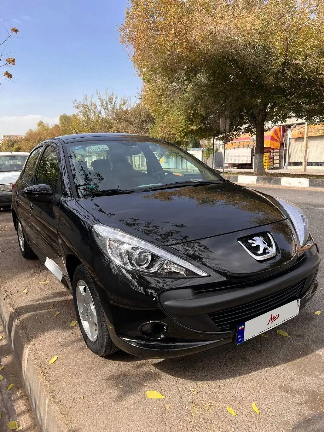 پژو 207 سقف پانا فول ‌ترین حالت فابریک|خودرو سواری و وانت|شیراز, کیان شهر|دیوار