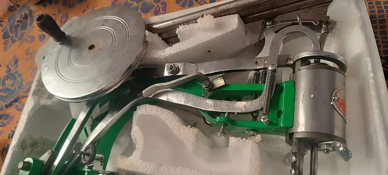 چرخ کفاشی درحدنو تنها یک ماه کار|چرخ خیاطی و ریسندگی|مهاباد (آذربایجان غربی), |دیوار