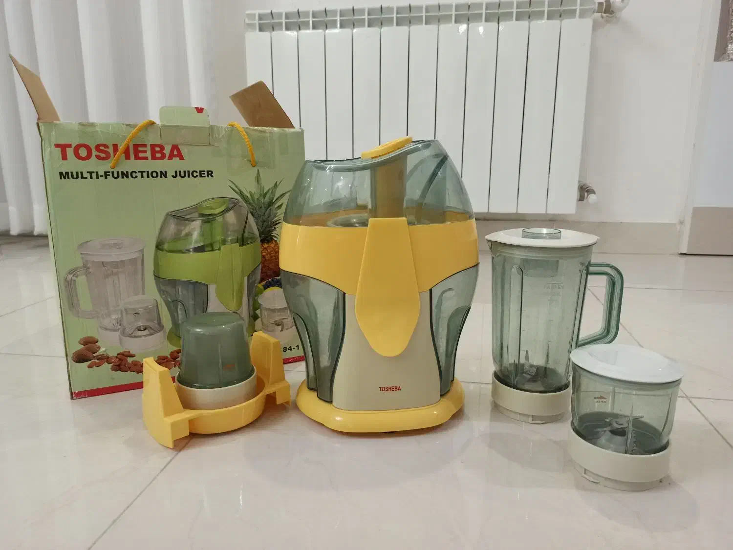 آبمیوه گیری ۴کاره توشیبا|آبمیوه‌گیر و آب‌مرکبات‌گیر|رشت, عینک|دیوار