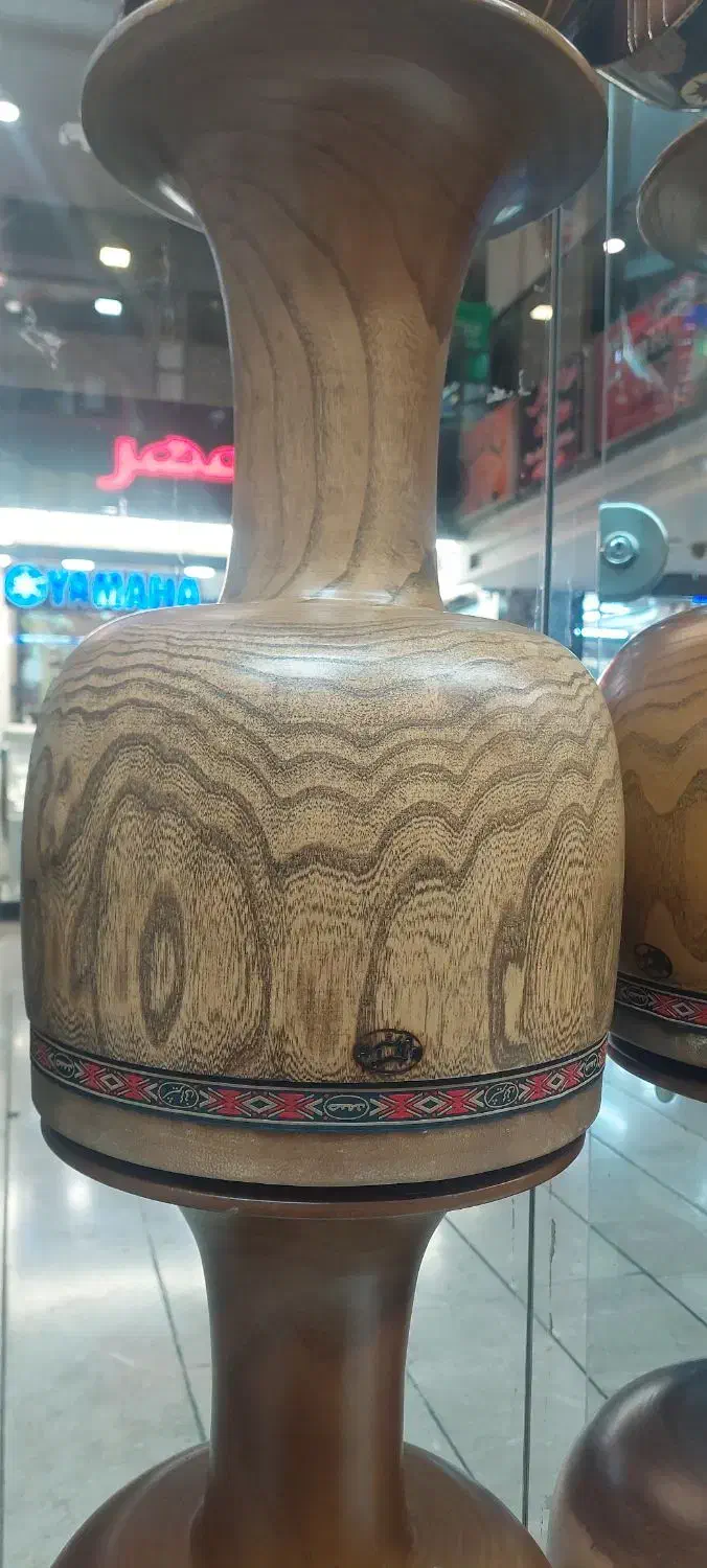 تمبک شیرانی|سازهای سنتی|اصفهان, سعادتآباد|دیوار