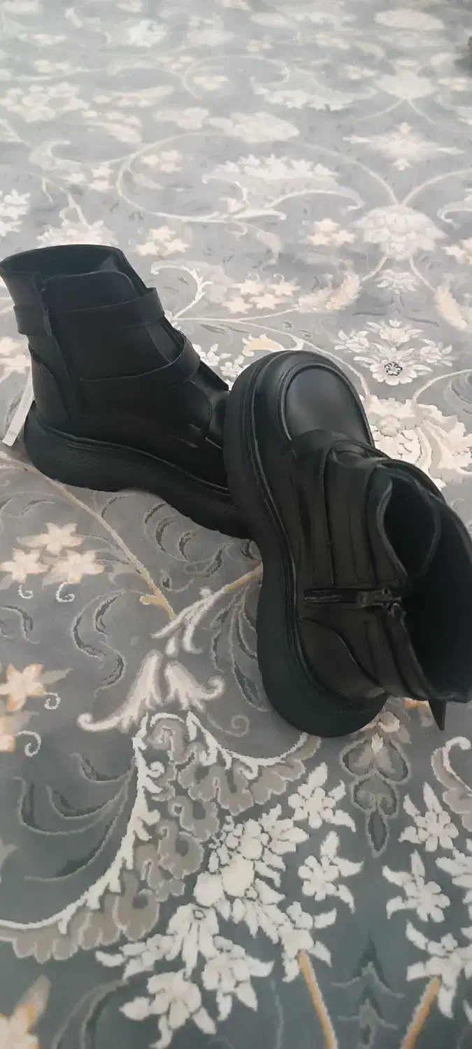 نیم بوت زنونه|کیف، کفش، کمربند|فولادشهر, C2|دیوار