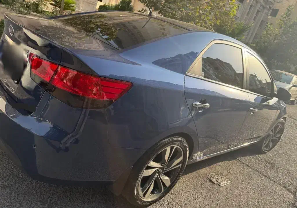 سراتو ۲۰۰۰ اپشنال (۹۷)کارکرد ۲۷۰۰۰|خودرو سواری و وانت|تهران, قزل قلعه|دیوار