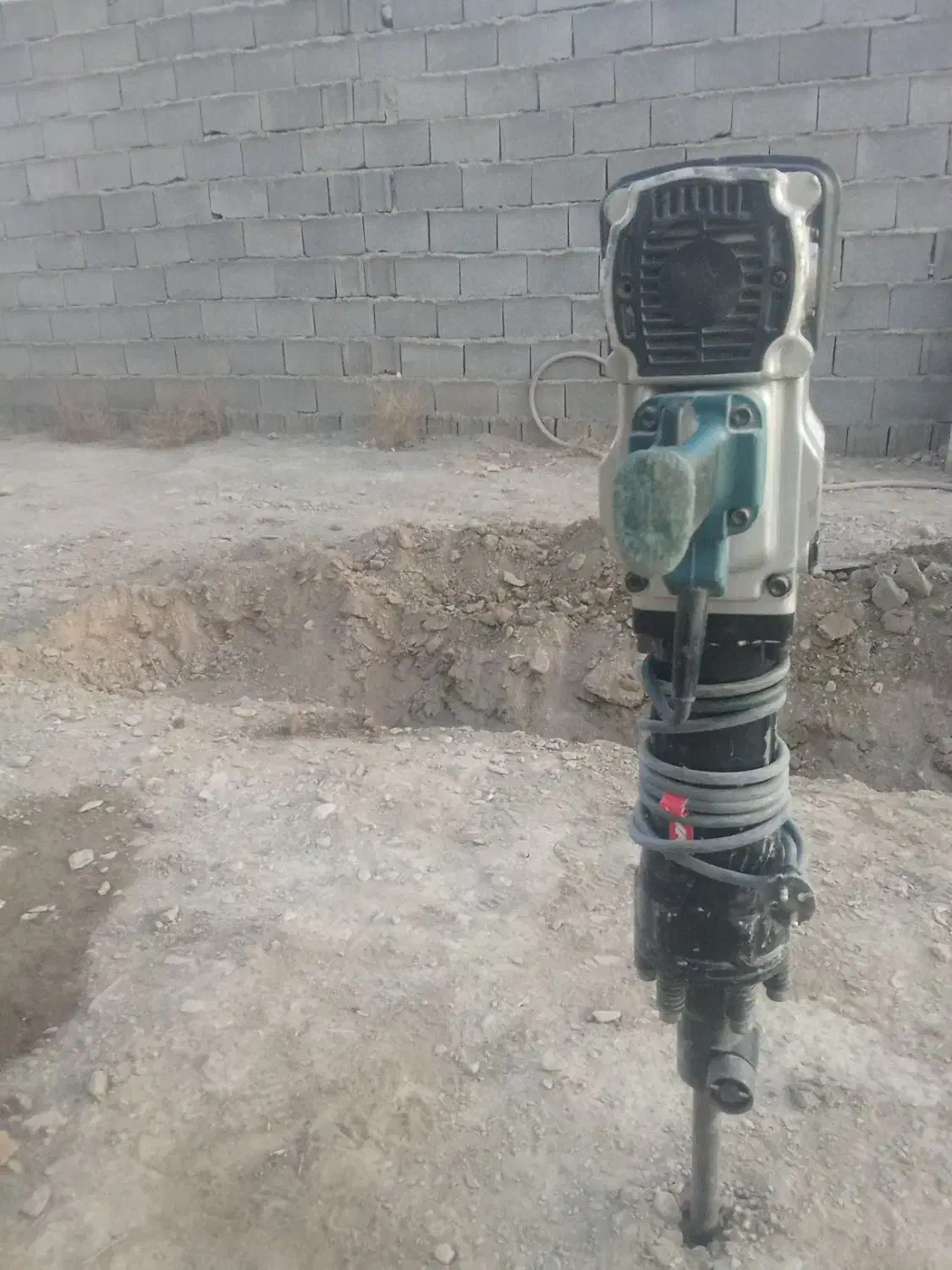 هیلتی 26 کیلویی|ابزارآلات|چناران, |دیوار